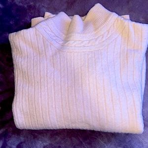 Vintage Lambswool Sweater Size M/L  made by Rena Rowan for SAVILLE Light Pink